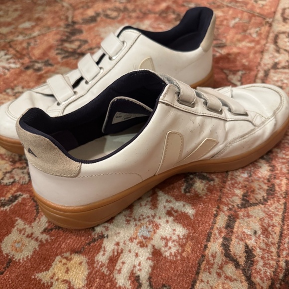 Men’s Veja V-Lock V-12 shoes White/Gum - Picture 3 of 7